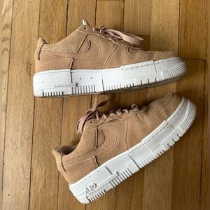 NIKE Air Force 1 Pixel Sneaker in Hemp